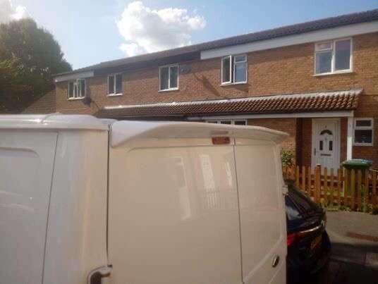 FORD TRANSIT MK7- ROOF SPOILER FOR BARN DOOR